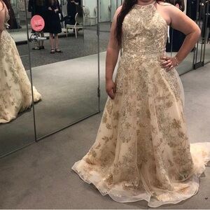 Never used beautiful gold wedding dress